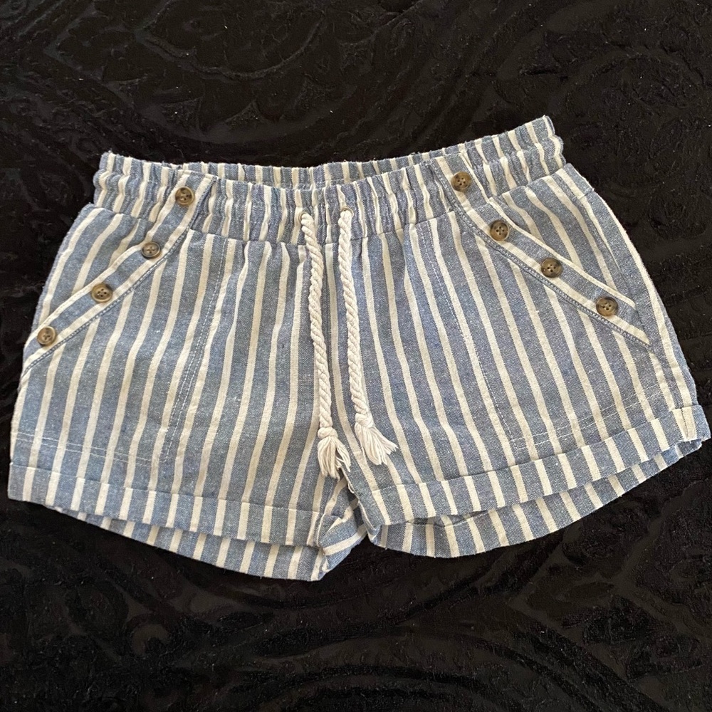 Sapphire Red striped shorts